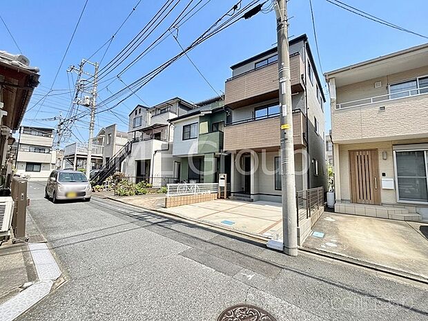 【前面道路含む現地写真】「無料オンライン相談」受付中!堂々完成!ここから始まる新生活を応援いたします!