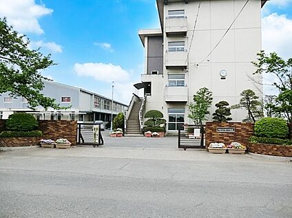 川越市立鯨井中学校 1800m