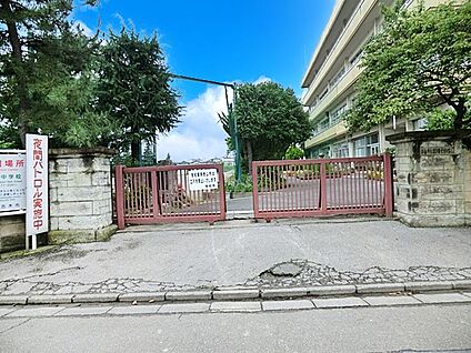 志木市立宗岡中学校 640m