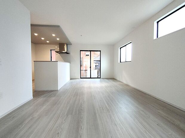 【LDK】ご家族みんながゆったりくつろげる広々リビング♪