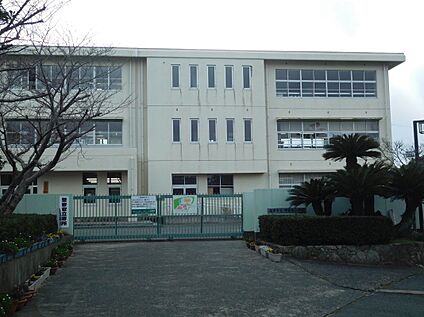 神興小学校 1200ｍ