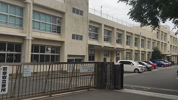 福間小学校(約400m)