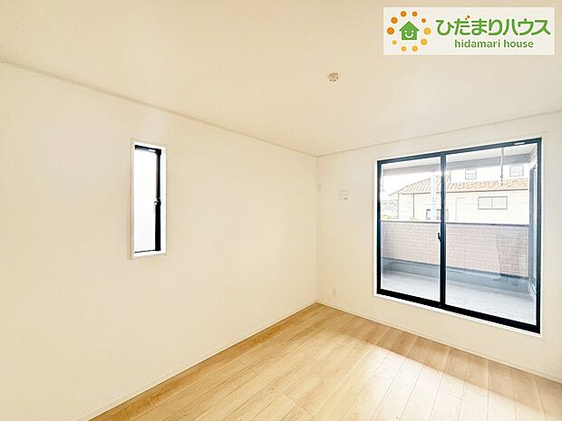 【子供部屋】《3号棟》机にベットを置けば子供部屋の完成です！