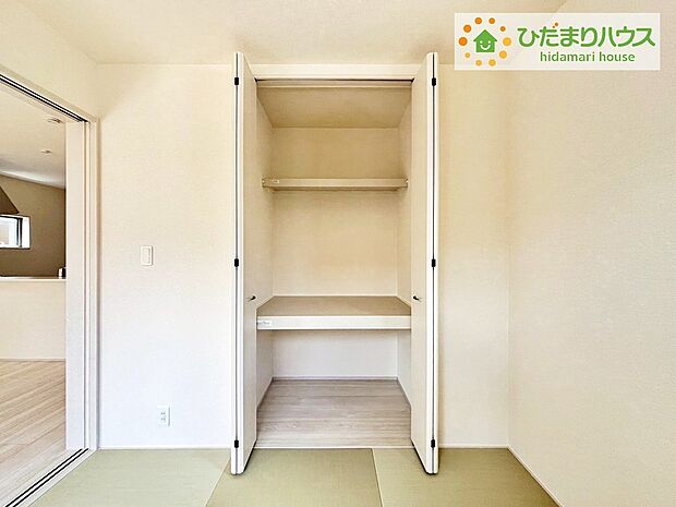 【和室】和室の収納は横開きクローゼット！
しまった物の出し入れも楽々です(^^)