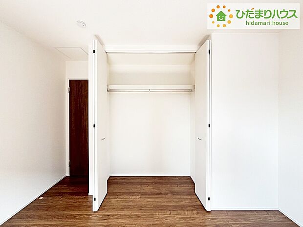 【子供部屋】《5号棟》全居室収納スペースあり！荷物が多くても十分に納まります(^^♪