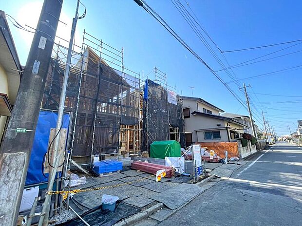 住宅性能評価で耐震等級3(最高等級)を取得!お客様を守る大切な住宅だからこそ、第三者の検査を受けて安心して住んでいただける住宅をご案内させて頂きます。その頑丈さを、ぜひ現地にてご体感くださいませ。