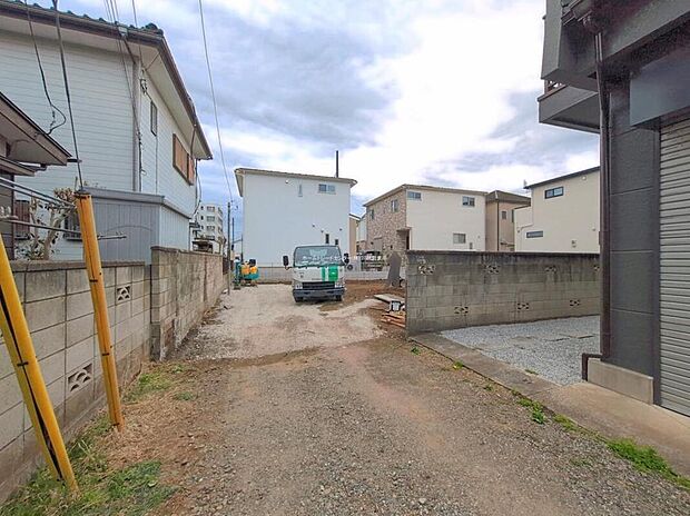 ひとたび扉を開けばそこに待っているのは上質な空間とマイホームでの新生活をイメージさせる優雅なひととき。「この家なら…」ではなく「ここに住みたい♪」と思う感動をお届けいたします。