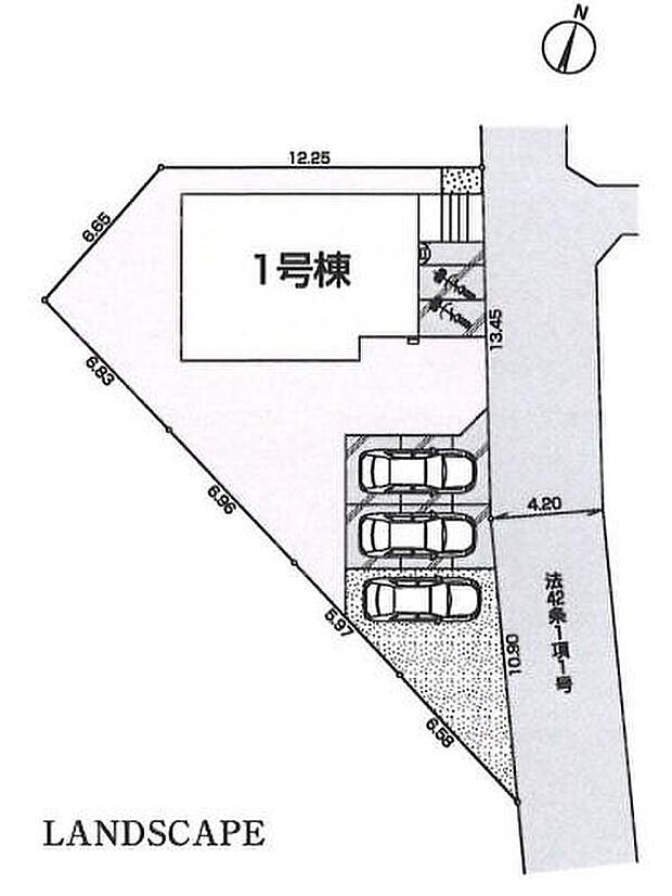 東武越生線「武州長瀬」駅徒歩１０分♪毎日の通勤通学に便利な立地です！敷地６９坪超えのゆとりある１棟♪カースペースはゆとりの３台駐車可能。駐輪場や物置スペースとしてのご活用も◎♪