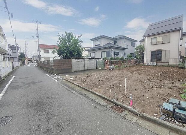 ひとたび扉を開けばそこに待っているのは上質な空間とマイホームでの新生活をイメージさせる優雅なひととき。「この家なら…」ではなく「ここに住みたい♪」と思う感動をお届けいたします。