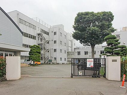日高市立高麗川中学校 1600m(徒歩２０分)
