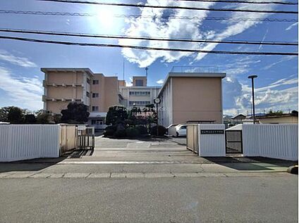 日高市立高萩北中学校 2300m( 徒歩29分)