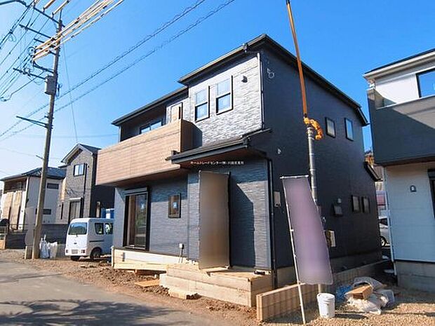 【現地外観写真】一戸建ての大きなメリットは、「自分の土地」を自由に使えること。好きなペットが飼えるほか、ガーデニングやＤＩＹ、車やバイクの手入れなど様々な趣味を楽しめます♪