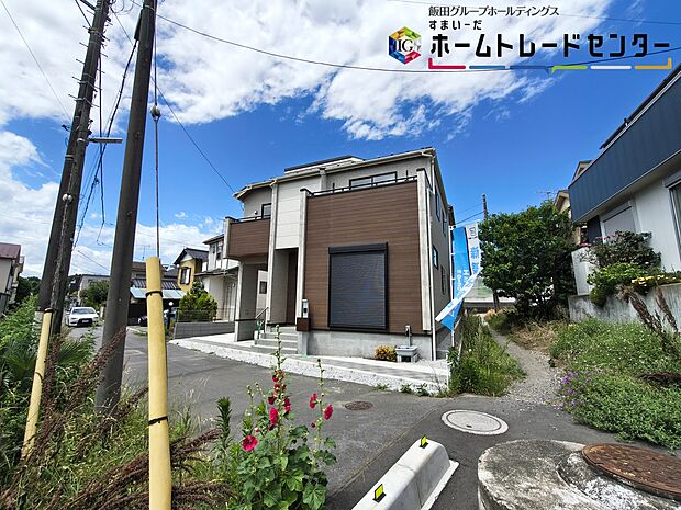 【現地外観写真】土日のご予約はもちろん、平日やお仕事のお時間に合わせての夜間のご案内も実施しています。まずはお客様のご都合をお伺いさせて頂き、それに合う形で物件のご紹介をさせていただきます。
