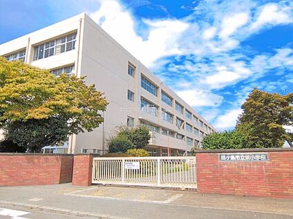 鶴ヶ島市立富士見中学校 800m