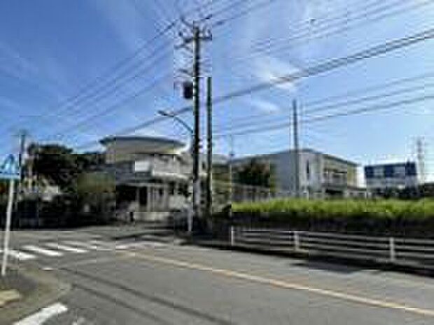 学校法人 光明学院 伊勢原ひかり幼稚園（約360m）