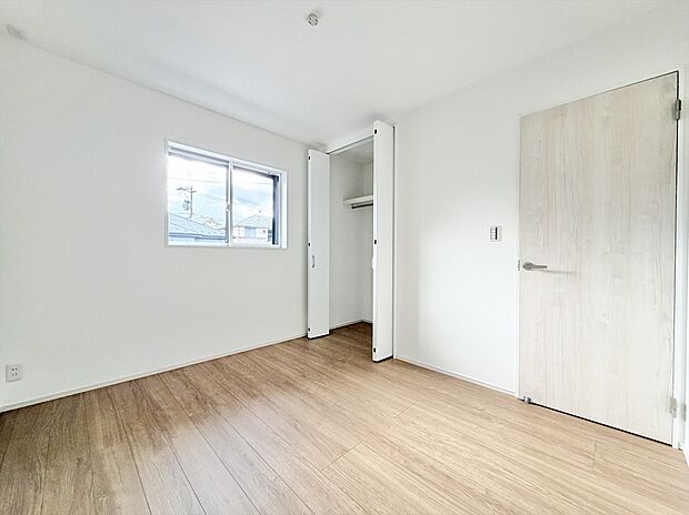 【リビング以外の居室】各居室は、ひとりひとりが落ち着いて過ごせるリラックス空間です。自分好みの家具を配置ください。