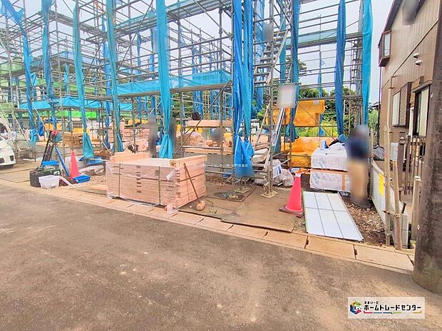 JR武蔵野線「新八柱」駅まで徒歩１５分！京成松戸線「八柱」駅まで徒歩１７分！２駅２路線利用可能なお住まいです！お気軽にお問い合わせください♪