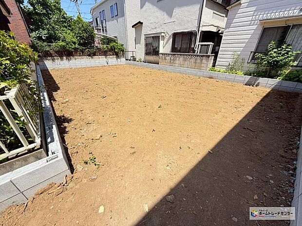 【現地外観写真】
休日にご家族揃ってご見学はいかがでしょうか♪実際の現地を見てみると図面などではわからない、新たな発見もあります！まずは、お気軽にお問い合わせください♪
