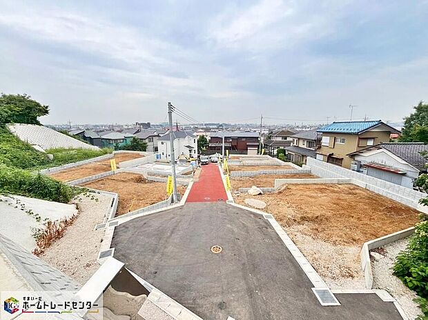 分譲地内に道路を通しており、ここで分譲地のコミュニティーができますね☆平日・お仕事帰りなど、いつでもご案内致します！お気軽にお問い合わせ下さい♪