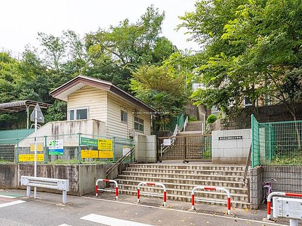 市川市立国府台小学校まで1347m