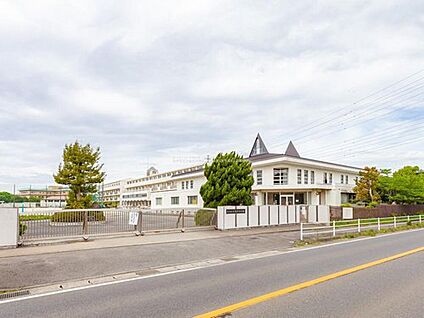 松戸市立小金北中学校 1700ｍ(徒歩22分)