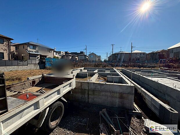 【外観】戸建ての大きなメリットは、「自分の土地」を自由に使えること。好きなペットとの暮らし、ガーデニングやＤＩＹ、車やバイクの手入れなど様々な趣味を楽しめます♪