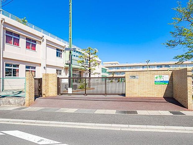 市川市立宮久保小学校（約550m）