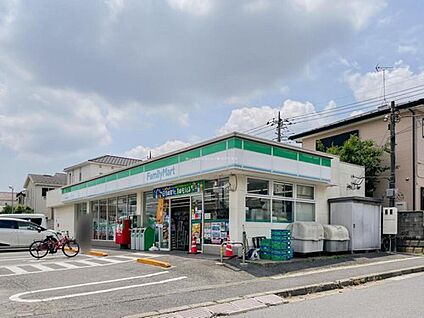 ファミリーマート松戸柿の木店 190m(徒歩3分)