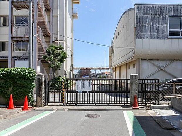 松戸市立寒風台小学校(約600m)