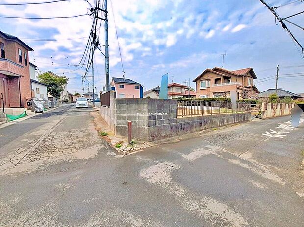 【前面道路含む現地写真】気になった物件すぐにご見学対応させていただきます♪平日・お仕事帰りなど、いつでもご案内可能です♪周辺環境と併せて、実際に現地をご確認ください♪