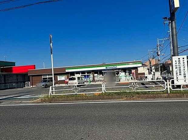 ファミリーマート松戸梨香台店（約794m）