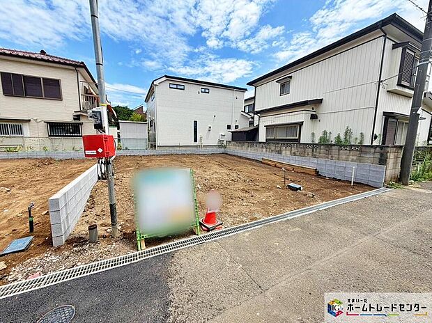 【前面道路含む現地写真】休日にご家族揃ってご見学はいかがでしょうか♪実際の現地を見てみると図面などではわからない、新たな発見もありますのでまずはお気軽にお問い合わせください♪