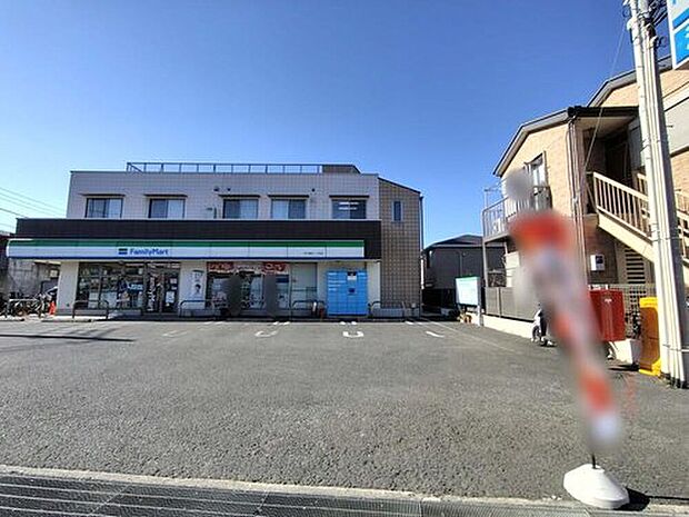 ファミリーマート市川曽谷一丁目店(約651m)