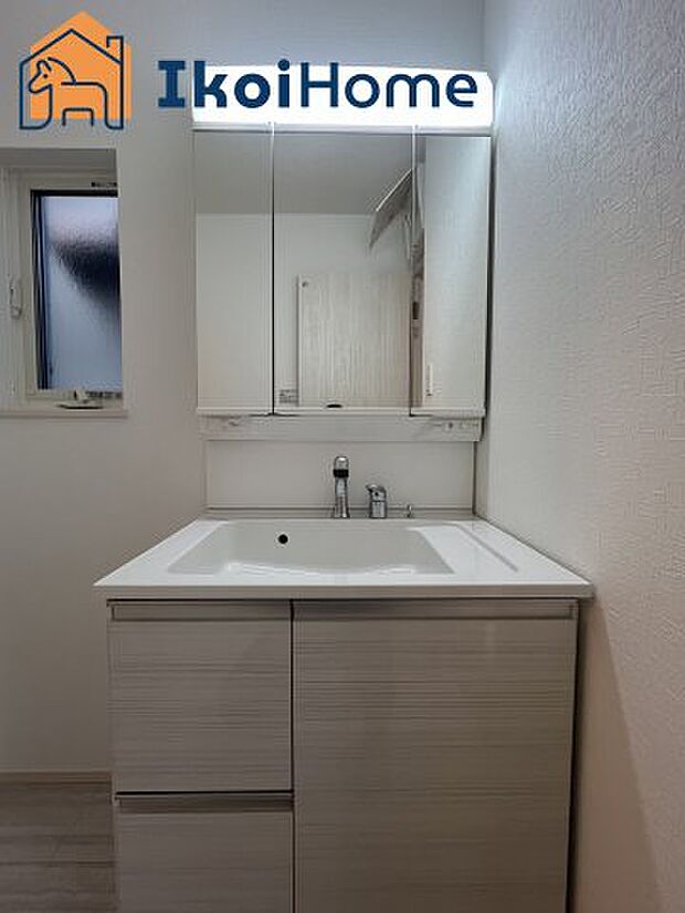 【洗面台】洗面が深いので。小さいお子様の沐浴にも利用することができます。