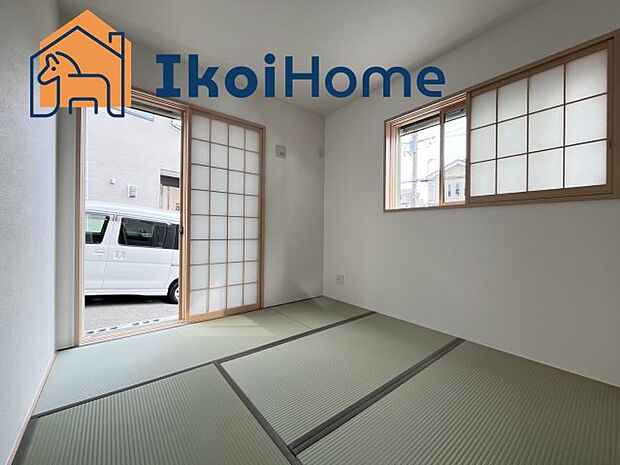 【和室】和室は音を吸収し、柔らかく転んでも痛くない為、お子様も安心して過ごせるほか、親御様も一息ついて休める空間になるので1室あると便利です。