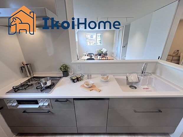 【食洗器】食洗器があることで食事後の面倒な作業も楽ちんになります。