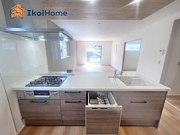 【キッチン】【ホームページに現地動画掲載中】●年中無休：当日予約可●便利な食洗器付きのキッチンになります。  