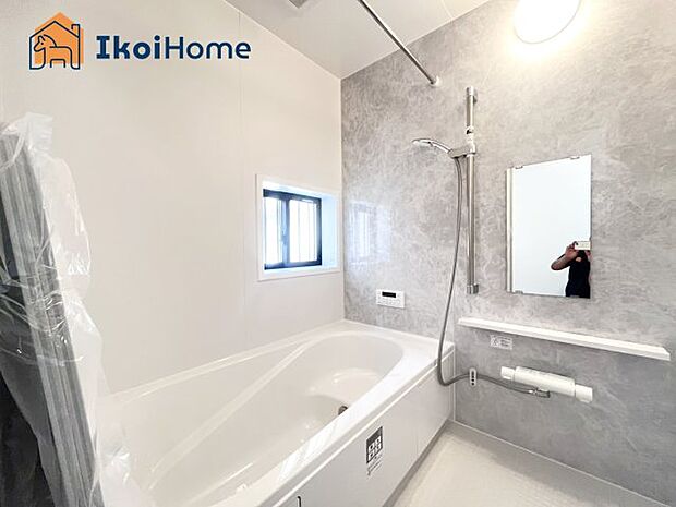 【風呂】【ホームページに現地動画掲載中】●年中無休:当日予約可●足を伸ばしてご入浴いただける広々とした浴槽♪