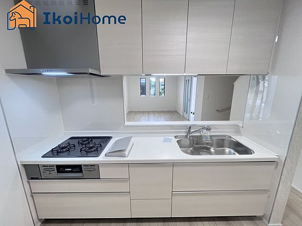 【キッチン】【ホームページに現地動画掲載中】●年中無休：当日予約可●三口コンロには火口にＳＩセンサーを搭載！