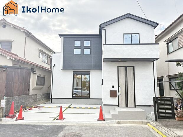 【外観】【ホームページに現地動画掲載中】●年中無休：当日予約可●駐車場は並列2台になります。物置場所あり。