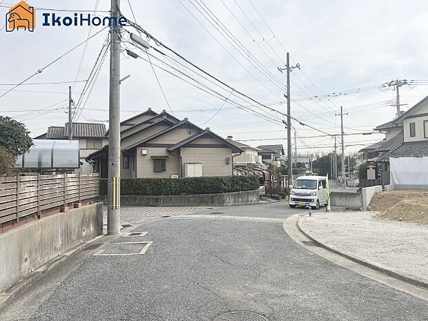 【外観】【ホームページに現地動画掲載中】●年中無休：当日予約可●前面道路は幅員約6ｍ、交通量も少なく安心！