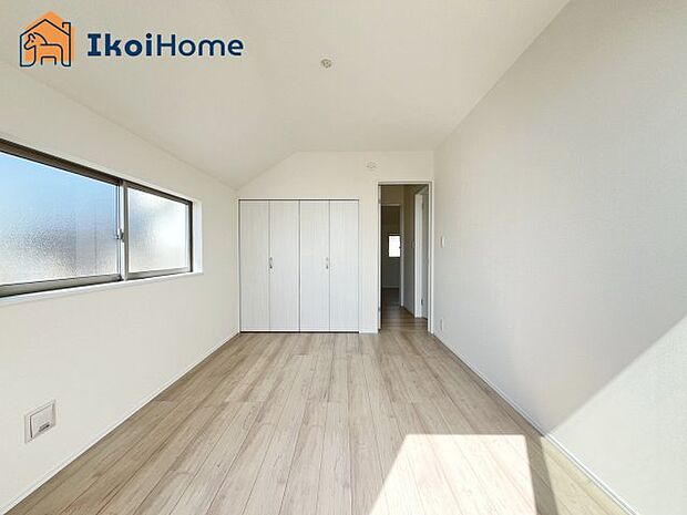 【内装】◆施工事例◆●年中無休:当日予約可●収納スペースも広く、荷物が多くなりやすいお子様なども安心です。