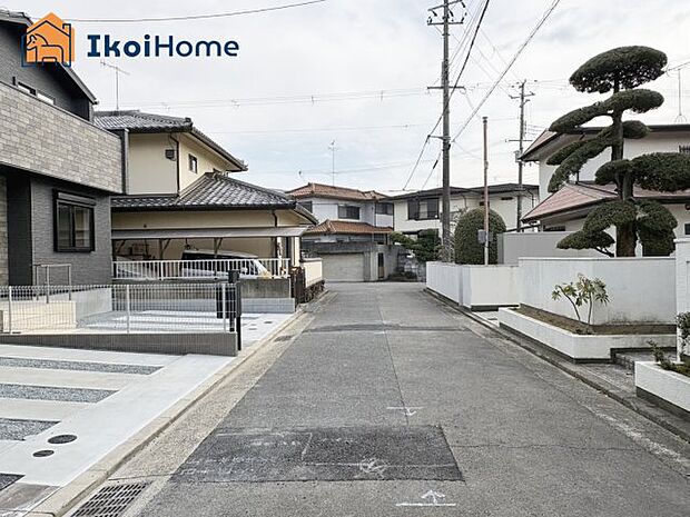 【外観】【ホームページに現地動画掲載中】●年中無休:当日予約可●陽当たり良好!お車は2台駐車可能です!