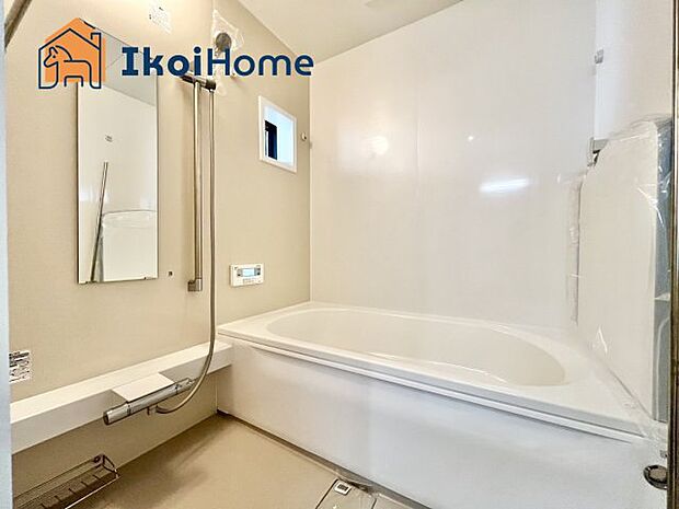 【風呂】●年中無休:当日予約可●1坪タイプの広々したユニットバスになります。浴室暖房乾燥機もついています。