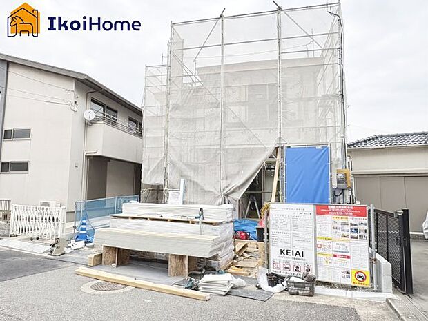 【外観】弊社独自で毎月5組限定「人気オプション3点パック」カーポート・バルコニー・ウッドデッキを1万円で取付