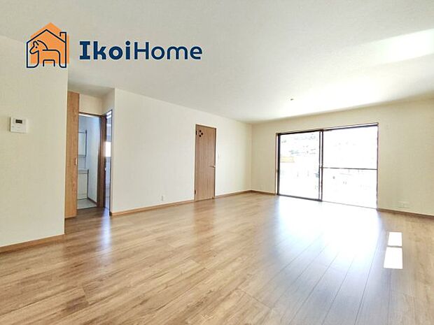 【居間・リビング】【ホームページに現地動画掲載中】●年中無休:当日予約可●オプションでフローリング強化コーティング有