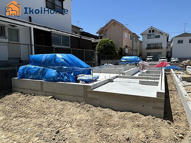 【外観】【ホームページに現地動画掲載中】●年中無休：当日予約可●前面道路幅員6ｍ！入出庫の際も楽々安心！