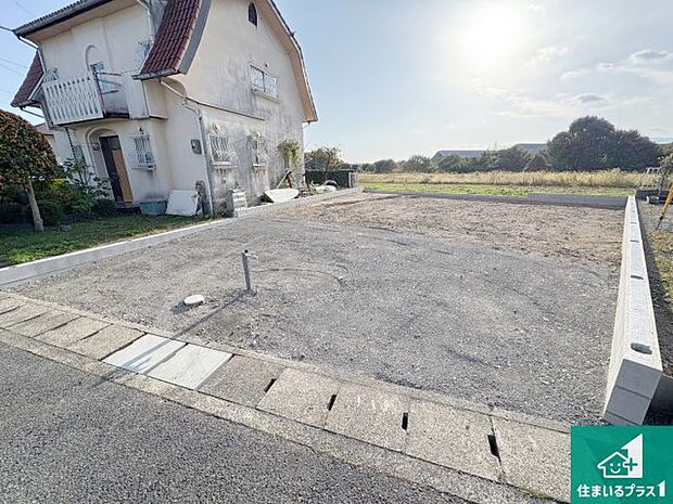 【外観】現在建築中!落ち着いた街並みで新生活を始めることが出来そう!周辺の物件も併せてご紹介させて頂きます!