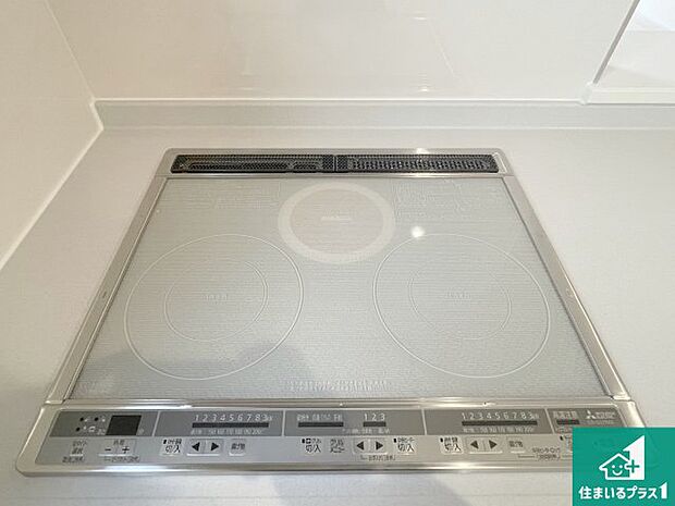 【コンロ】火を使わないので安心、3口IHコンロ!