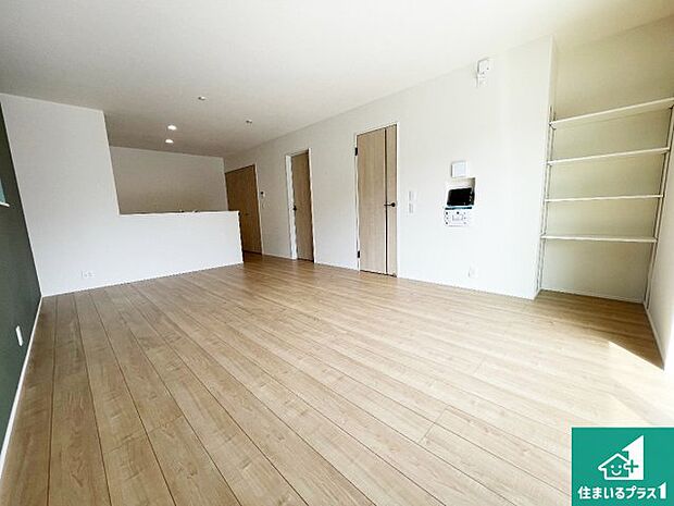 【トイレ】シンプルなトイレは落ち着く空間！お手入れも簡単です！